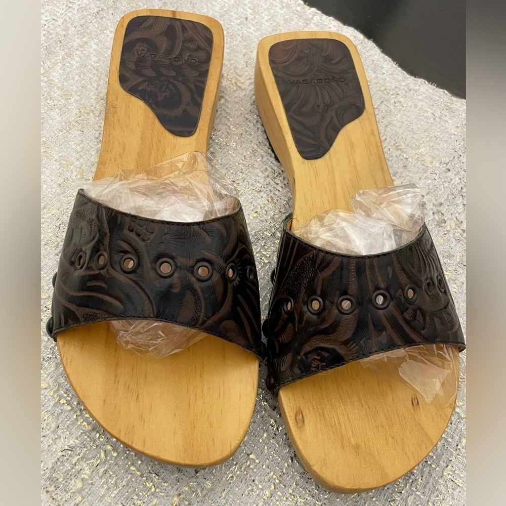 Vagabond Woman’s Leather & Wood Sandals Size 37 Euro Size 7 US